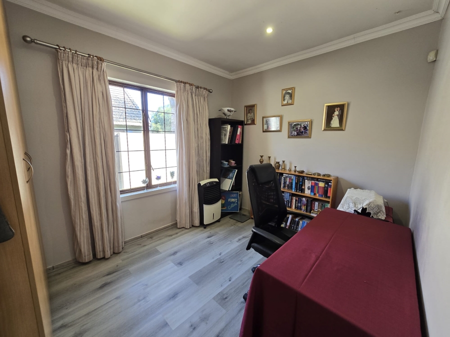 3 Bedroom Property for Sale in Melodie North West